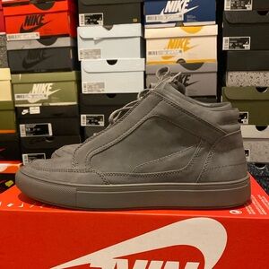 Steve Madden mid sneakers size 9.5 mens